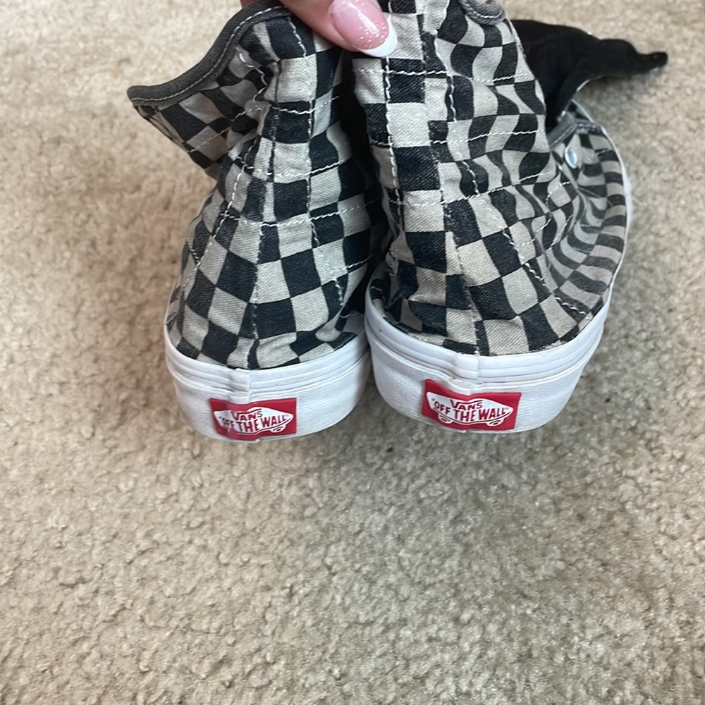Vans - Picture 4 of 9